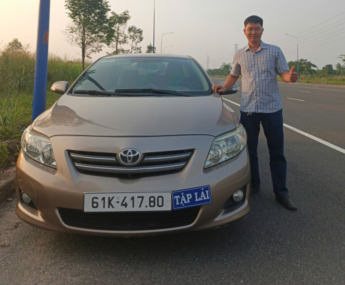 Học bằng lái xe B (Số sàn) 